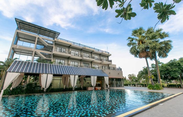 Baan Phing Phu Praew Cha-Am