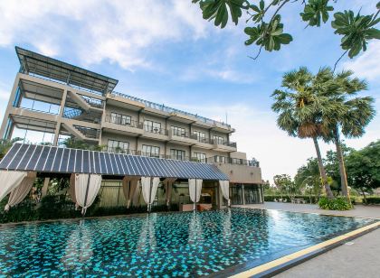 Baan Phing Phu Praew Cha-Am