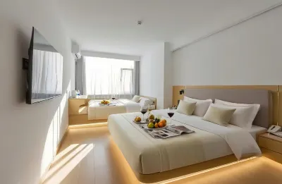 RUSHAN YUELAI  BUSINESS HOTEL Hotels near Darushan Silver And Tourism Vacanonland