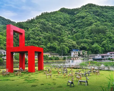 Qingshan Seeker Window Hotels in Foping County