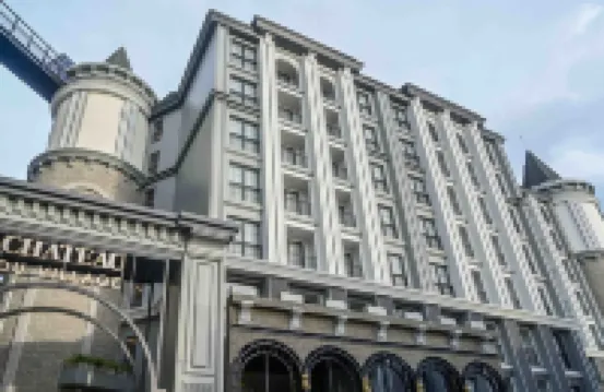 芭東村莊城堡酒店