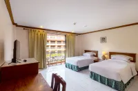 Kata Sun Beach Hotel Các khách sạn gần Phuket Surfing - Nautilus Dive & Surf