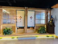 Dunhua Zhongcheng Folk Custom Hotel - Mountain view