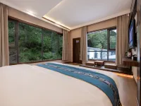 Taohua Shanju High-end Homestay Hotels in Bome