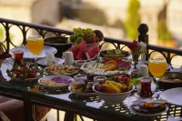 Harman Cave Hotel
