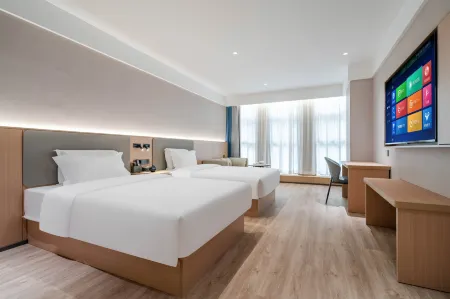 Milan International Holiday Hotel