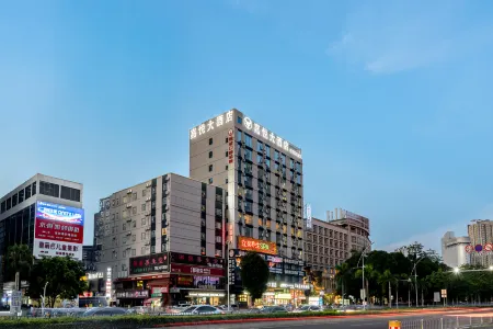 Jiayue Hotel (Guangxi University Metro Station)
