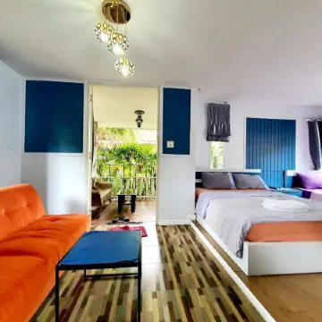 Rayonghouse Resort
