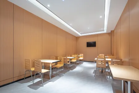 Qianxi Yuemanzhi | Bathtub · Mahjong Projection Hotel (Qianxi High-speed Railway Station)