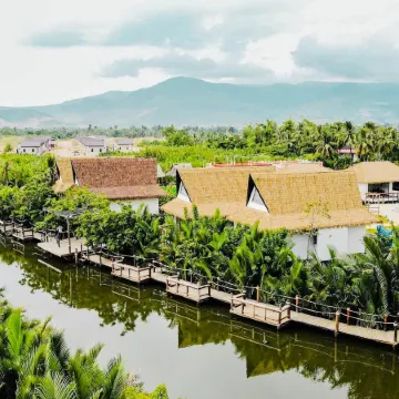 RiverTree Villa & Resort