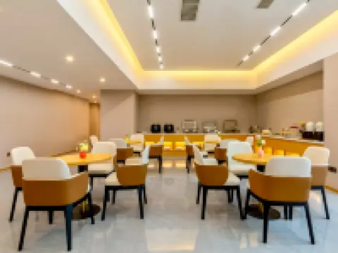 Yanting Jiaji Hotel (Fuhong Shuijing Licheng) Hotels in Yanting