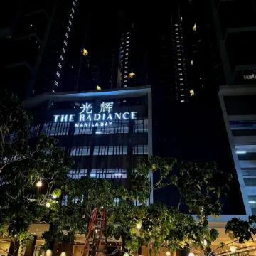 Staycation in Pasay+Balcony+View+Pool+PetFriendly