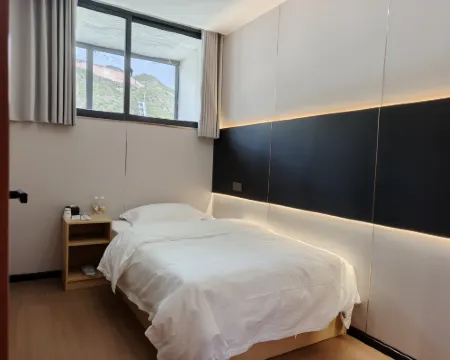 Blues Hotel Hotel a Qamdo