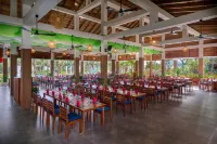 Royal Beach Resort & Residence by EHM - breakfast