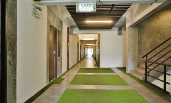 B2 Green Boutique & Budget Hotel