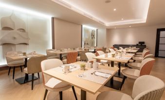 Eurostars Cristal Palace