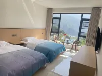 Wenchuan Yunjian Shannan Homestay - Mountain view