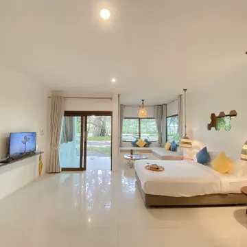 Issara Beach Resort Beachfront Zone