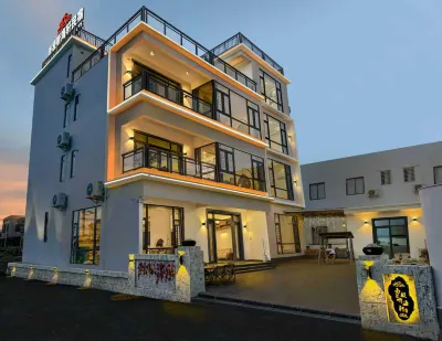 南極聽海軒民宿(珊瑚礁管理局店) 鄰近燈樓角的酒店