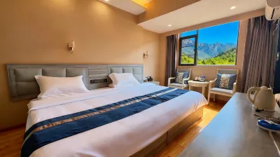 Zhongyuan Restaurant Hotel (Luquan Tingxihui Shopping Park) Hotel in zona Minzu Square