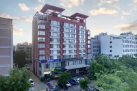 Luban esports hotel (Haikou Meiyuan Road No.4 Middle School Branch)