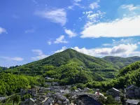 Tonglu Qingyuewu Homestay (OMG Heartbeat Paradise) Hotels near Qinxi Xianggu Scenic Area