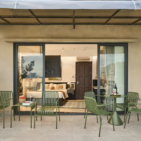Secret Garden Hotel Binh Thanh Отели рядом с достопримечательностью «Куан-Бинь-Тхань»
