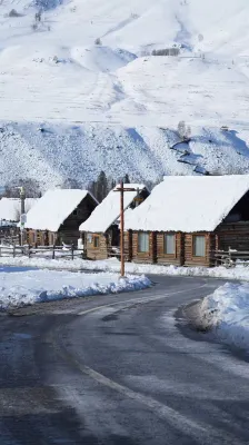 Burqin Hemu Weilan Mountain Residence