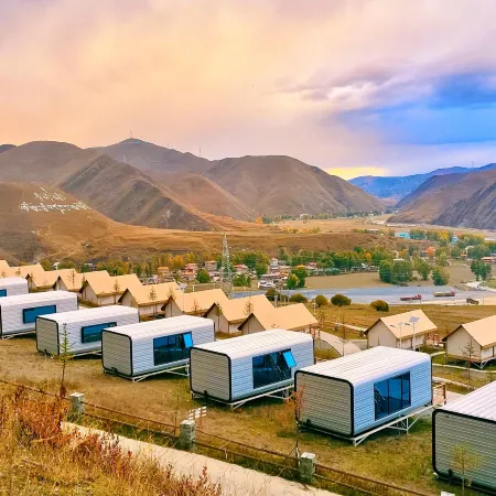 Luobu Starlight · Verdant · Valleys Luxury Camp Hotel (Kangding Xinduqiao Town)