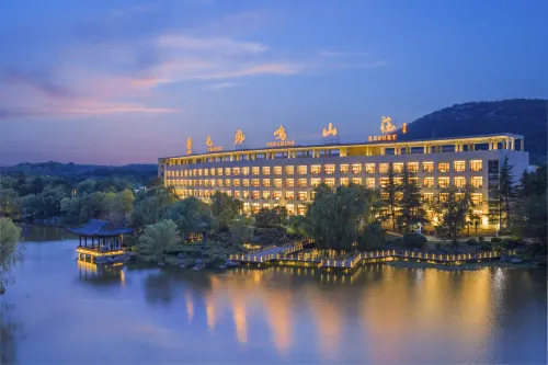 New Century Fengming Resort - Parking