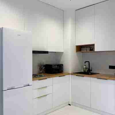 White studio in Akai City,Tashkent Dining/Meeting Rooms