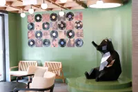Chengdu Dayi Xiling Snow Mountain Outlets Star Joy Resort Hotel - bar
