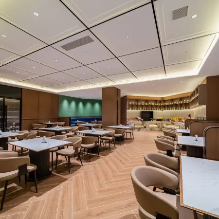 Licheng Hotel (Atlantic Yintai City Store, Wenzhou South Railway Station)