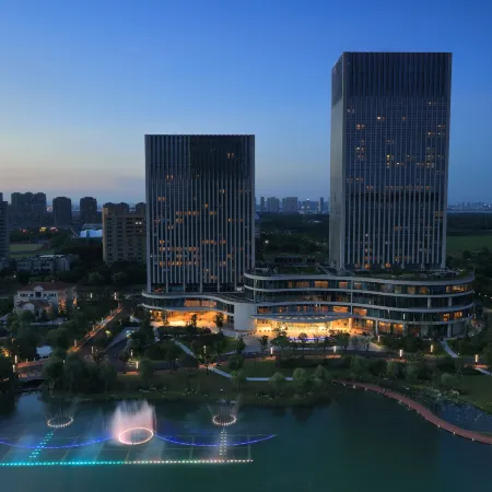 Zhejiang Radio and Television Mingdu Hotel Отели рядом с достопримечательностью «Река Фучуньцзян»