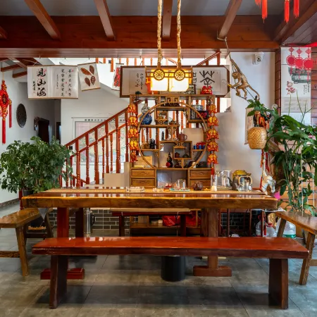 Urumqi County Freedom Mountains Homestay