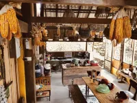 Sapa Ta Van Desi House - Mountain View & Hiking Tours - sarapan