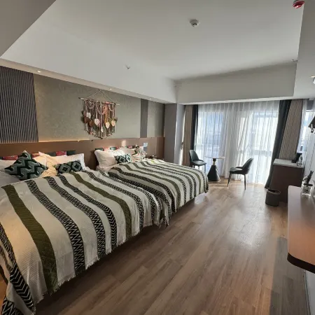 Xiyu Lakeside Hotel (Sailimu Lake East Gate New Visitor Center)