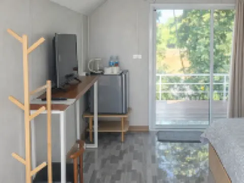 ริมน้ำโอโซน โฮมสเตย์ โรงแรมในอุตรดิตถ์