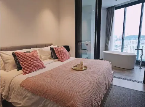 ห้องควีนพร้อมอ่างน้ำ