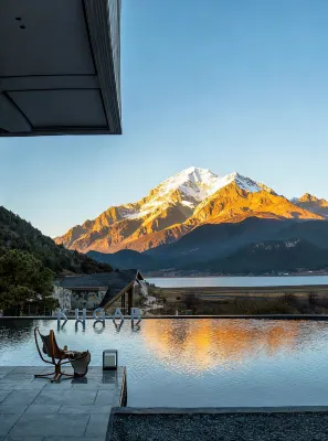KUGAR  RESORT
