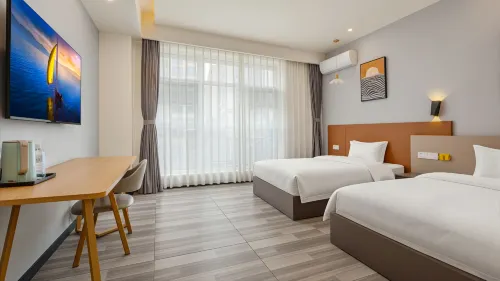Jinyunqi Hotel (Pujiang Wenmiao Champagne City)