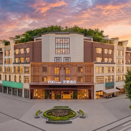 Yiqi Hotel