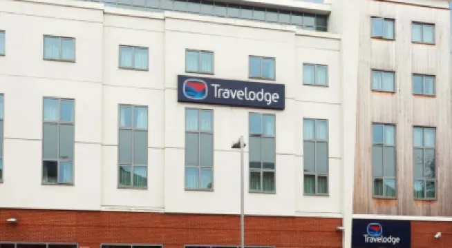 TRAVELODGE NEWBURY LONDON ROAD  호텔