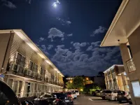 Best Western Newmarket Inn & Suites Hotels near ASB Showgrounds