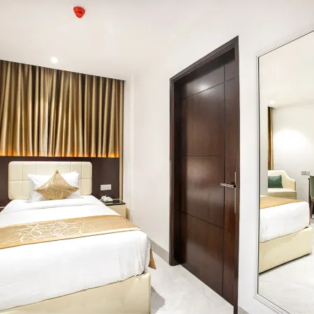 Royal Mark Hotel