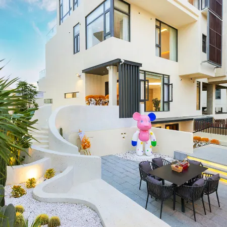 Floral Hotel·Jinhetian Holiday Villa (Taishan Yihe Hot Spring City)