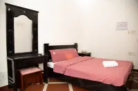 Red Sun Hotel