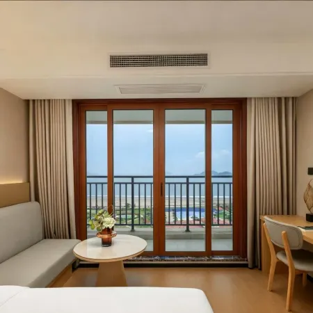Shengsi Lizen Crystel Hotel