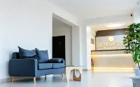 UCHA HOTEL & Suites