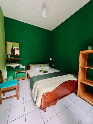 Hof Warna Guesthouse